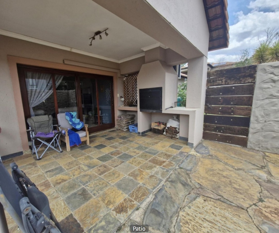 3 Bedroom Property for Sale in Xanadu North West